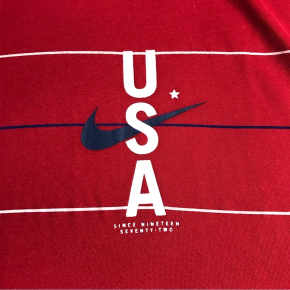 The Nike Tee Men's color Red Striped Short Sleeve T-Shirt Sz XXL Pullover - Picture 5 of 11